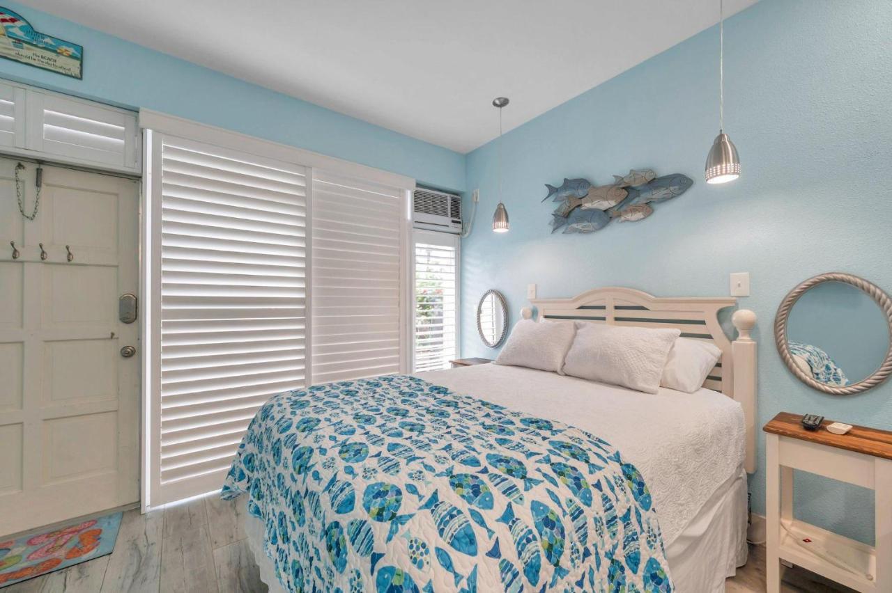 Picturesque Waterfront Studio Clearwater Beach Exterior photo